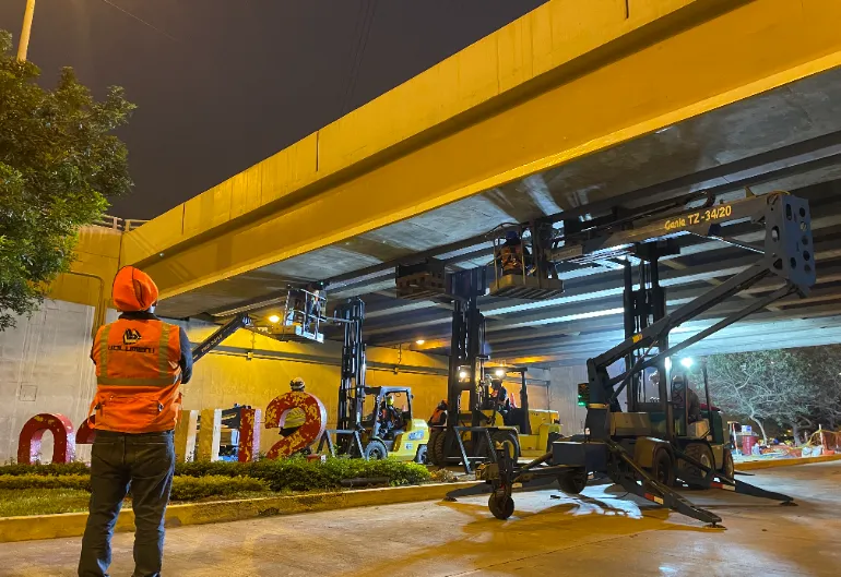 Fabricación y montaje de viga metálica - Luz del Sur (TECSUR)